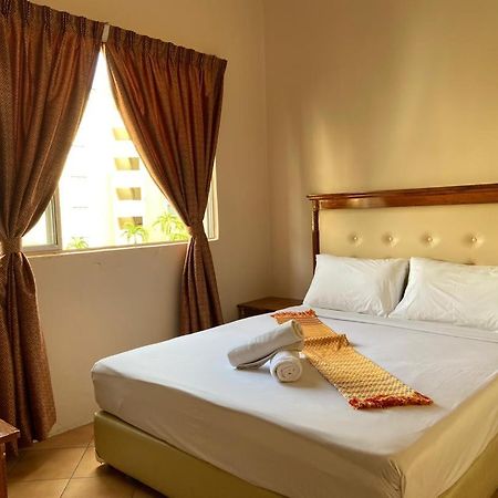 Delima Hotel & Homestay Port Dickson Esterno foto