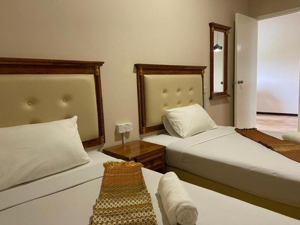 Delima Hotel & Homestay Port Dickson Esterno foto